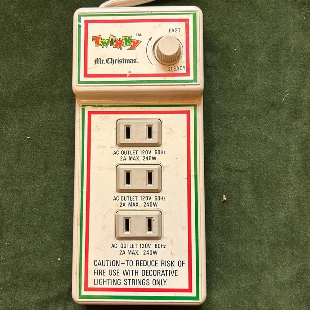 Vintage 80s Twinky by Mr Christmas Model 131